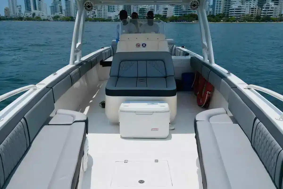 Lancha Santa Maria V - Image 3