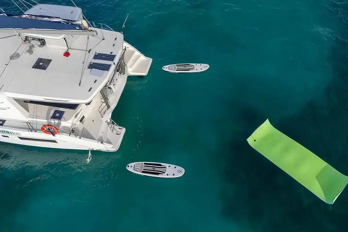 Catamarán Avalon One - Image 7