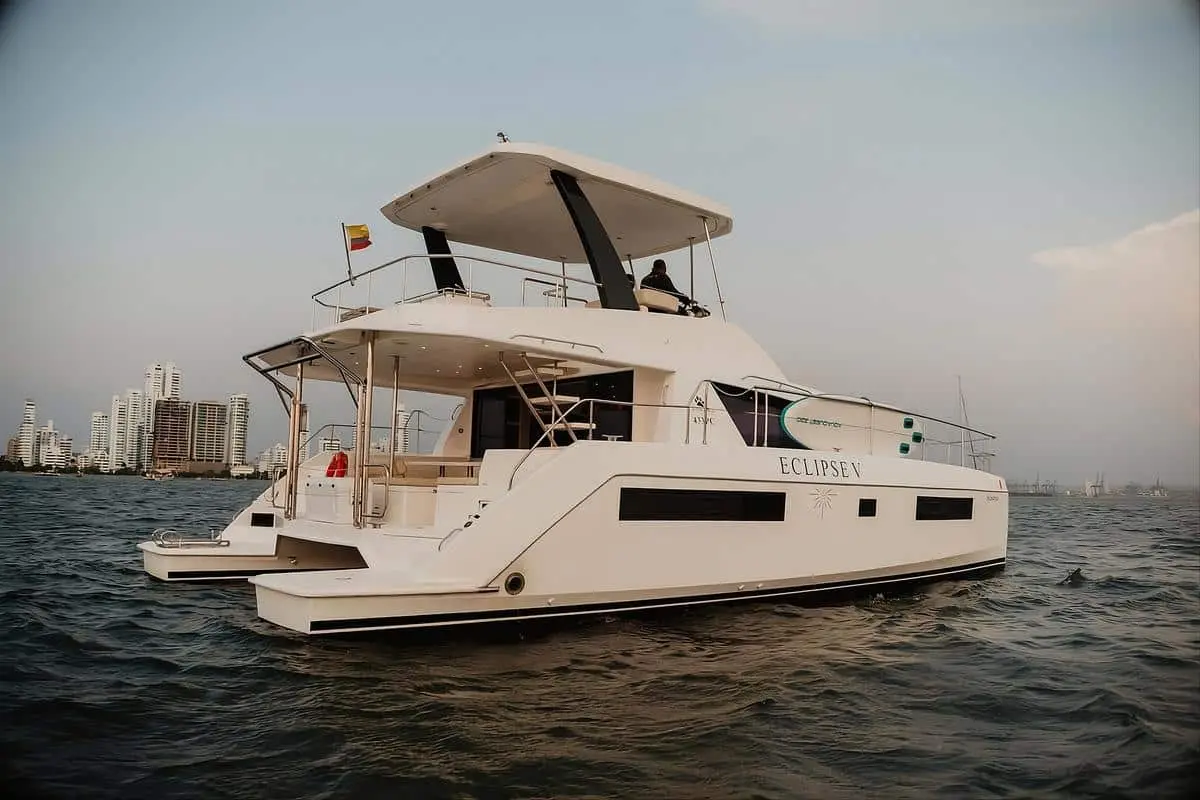 Catamarán Eclipse V - Image 7