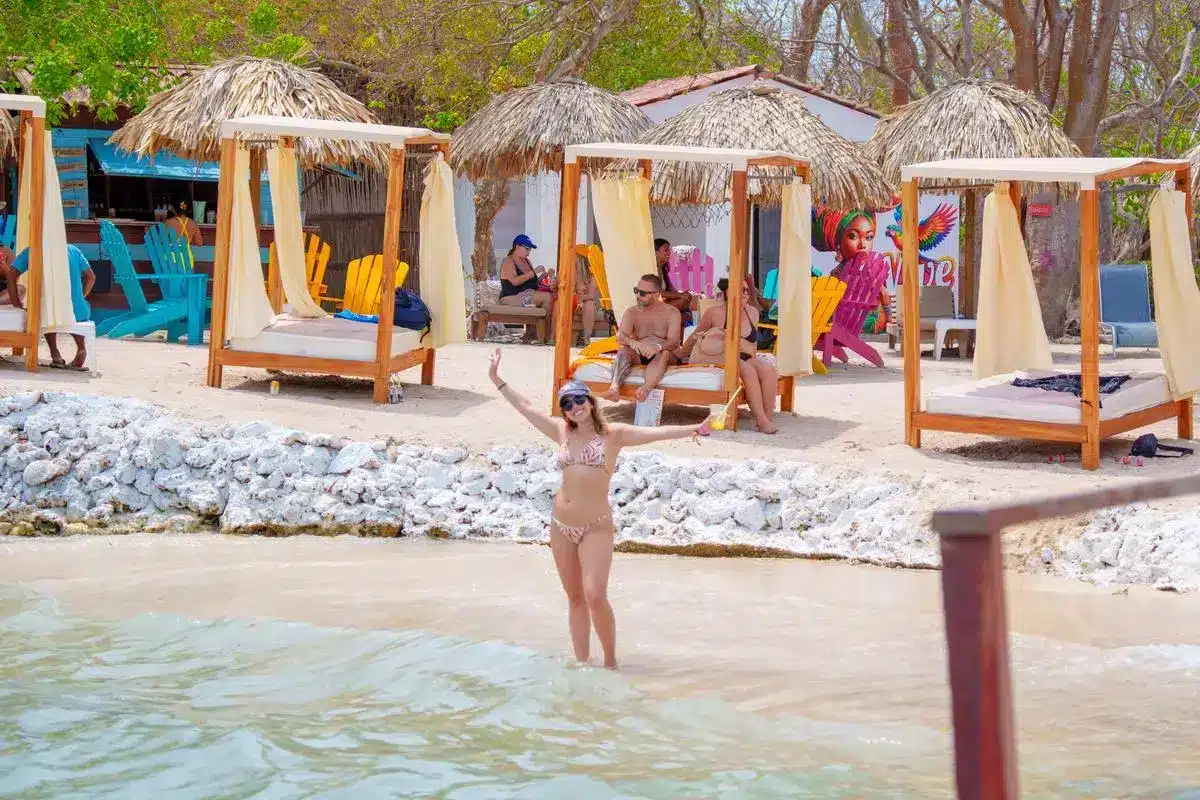 Coco Loco Beach - Image 10