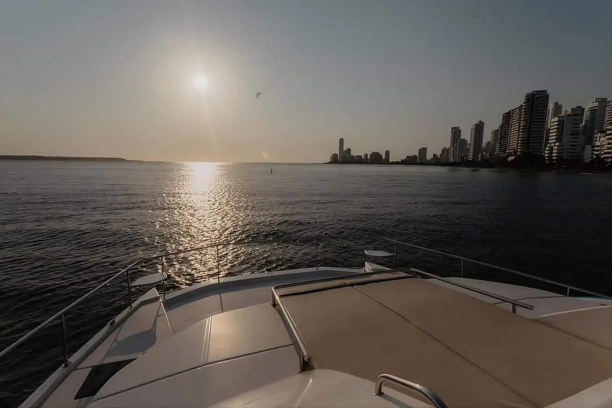 Catamarán Eclipse V - Image 5